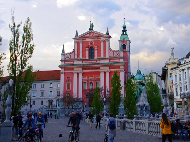 Franciscan Church of the Annunciation in Ljubljana — iconic pink baroque facade on Prešeren Square